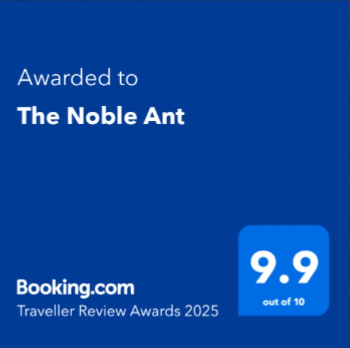Отель The Noble Ant Джордж Экстерьер фото